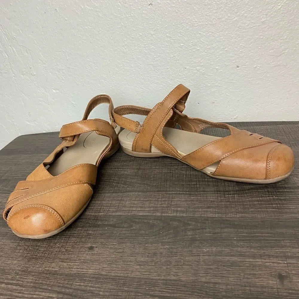 Bare Traps Brown Womens Sandals Size10W